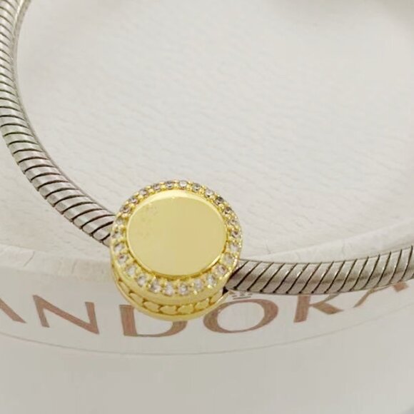 Pandora Engravable Niece Charm Gold-Plated - Picture 4 of 4